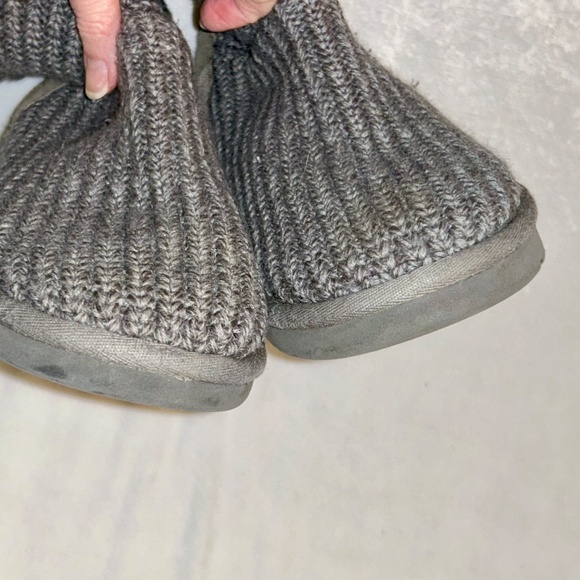UGG Classic Cardy boots in gray 8 - Picture 6 of 13
